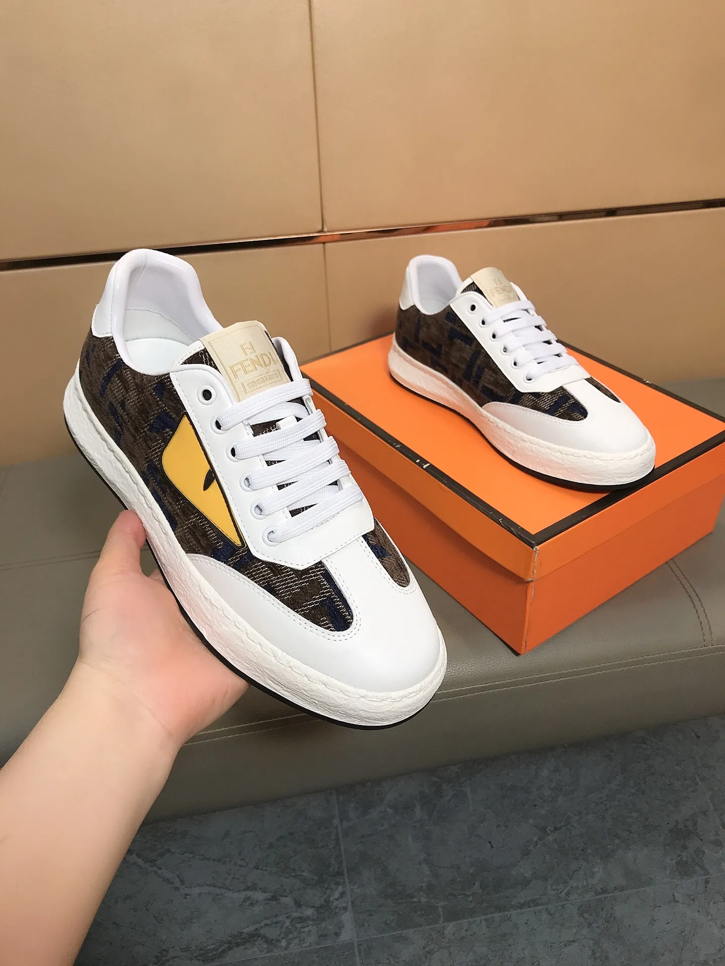 Men's Men's Shoes 230 🔆🔆👉Fendi [Fendi] Men's new low-top casual shoes are on the market🔥The shoe body is made of brand-specific printed fabric + cowhide, sheepskin foot pads, breathable and not covering the feet! Fashionable casual shoes 🙈Outsole is ultra-light, non-slip and wear-resistant👣 Standard size 38-44